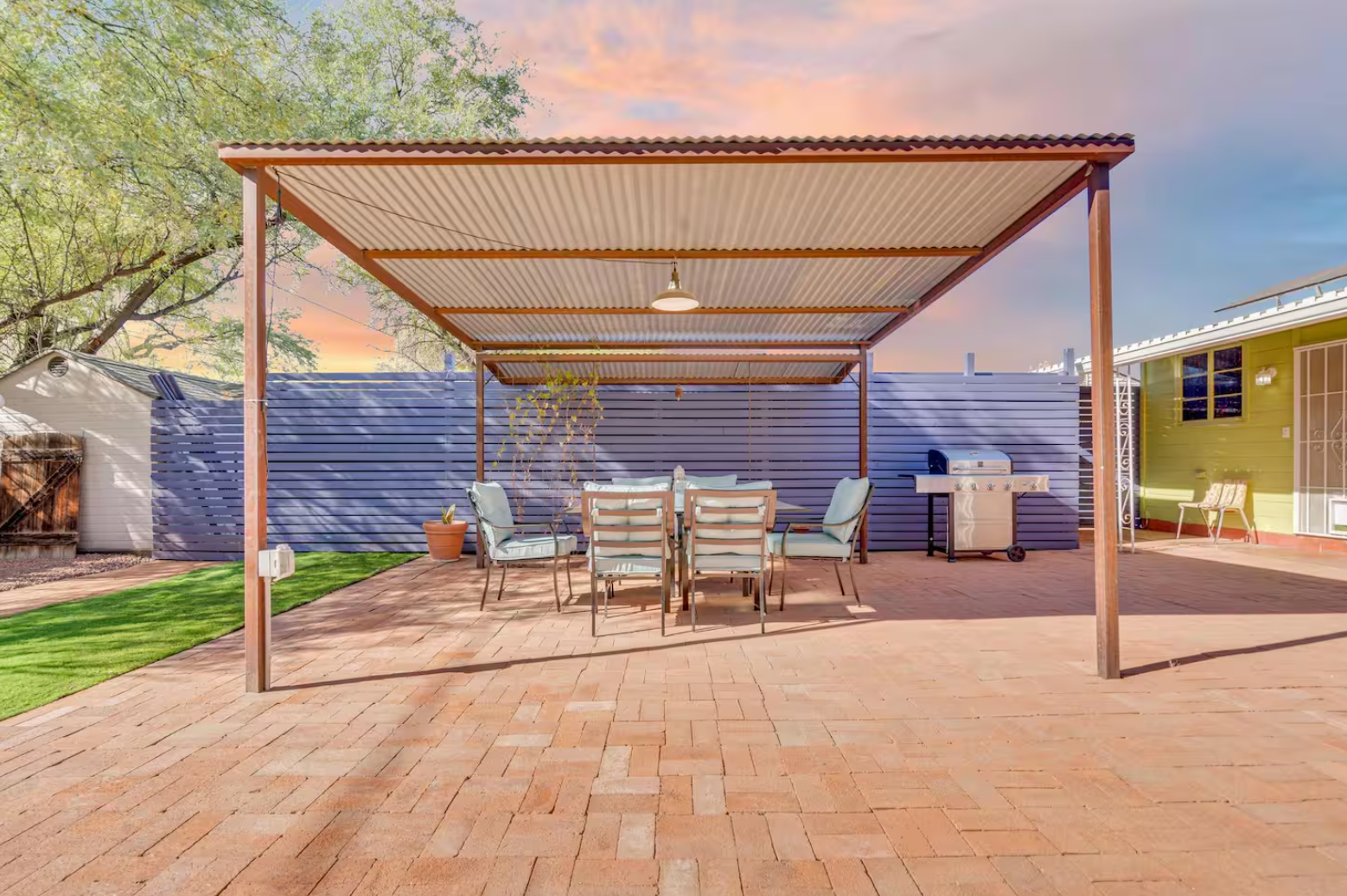 Historic home in a quiet neighborhood near the University of Arizona in Tucson